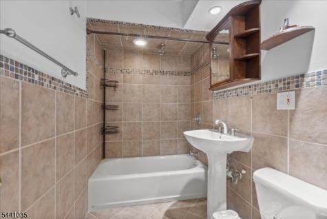 40 Hunterdon Road West Orange NJ 07052