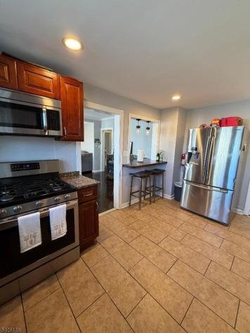 835 Dixie Lane Plainfield NJ 07062