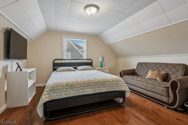 158 Charlton Avenue Lodi NJ 07644
