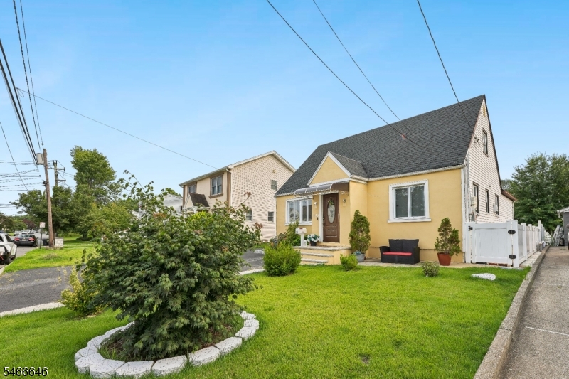 158 Charlton Avenue Lodi NJ 07644