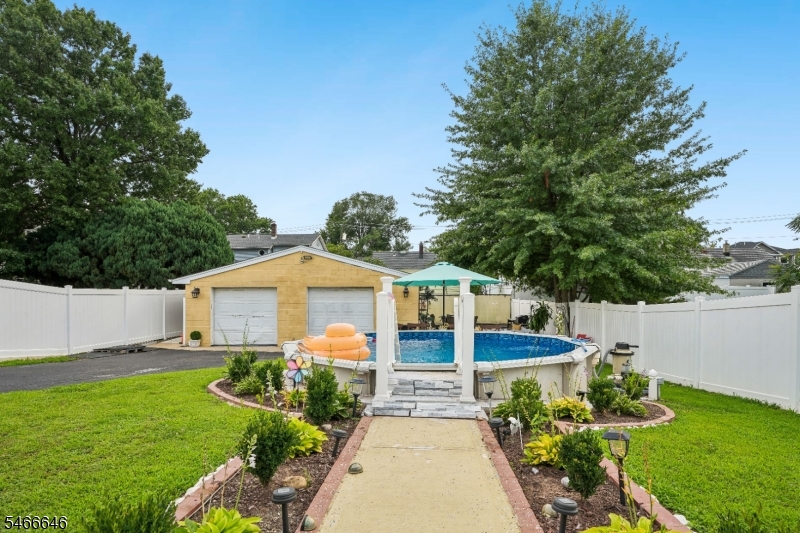 158 Charlton Avenue Lodi NJ 07644