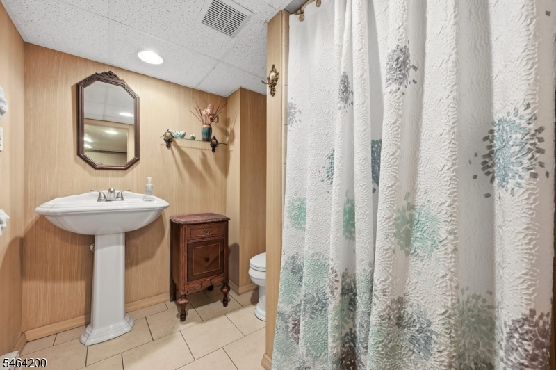 15 Adelaide Street Belleville NJ 07109