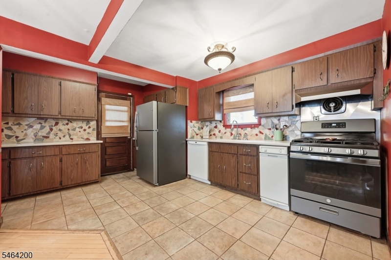 15 Adelaide Street Belleville NJ 07109