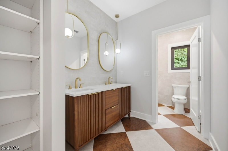 59 Wynnewood Road Livingston NJ 07039