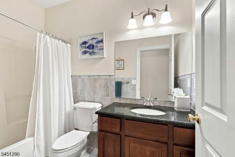 20 Eagles Nest Road Green NJ 07860