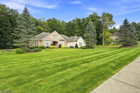 20 Eagles Nest Road Green NJ 07860