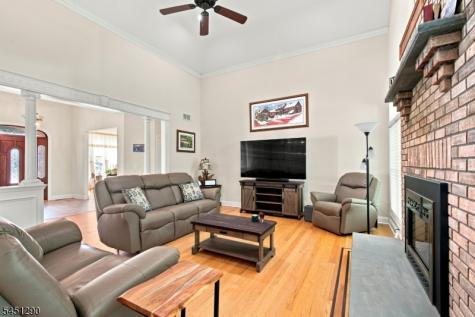 20 Eagles Nest Road Green NJ 07860