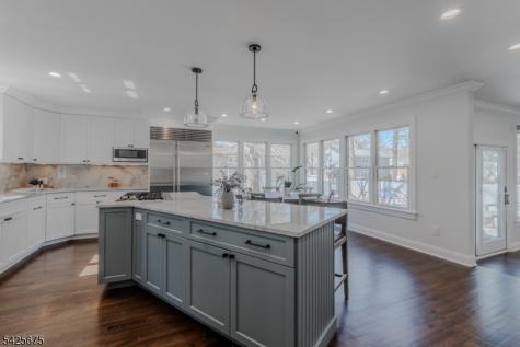 18 Woodside Road Springfield NJ 07081
