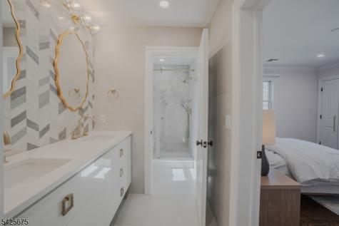 18 Woodside Road Springfield NJ 07081