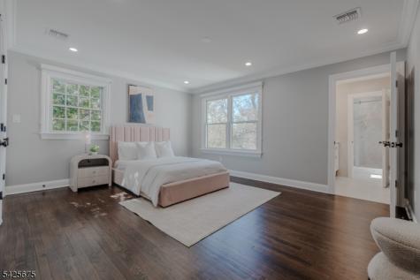 18 Woodside Road Springfield NJ 07081