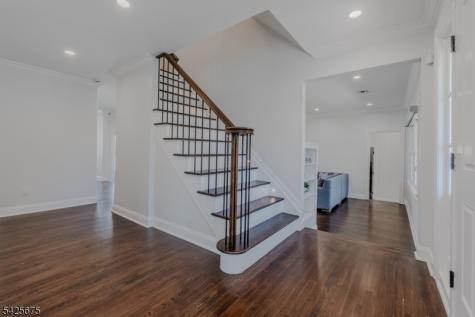 18 Woodside Road Springfield NJ 07081
