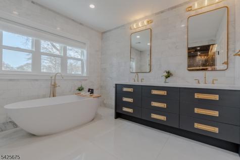 18 Woodside Road Springfield NJ 07081