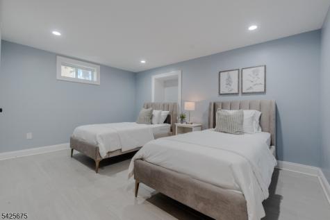 18 Woodside Road Springfield NJ 07081