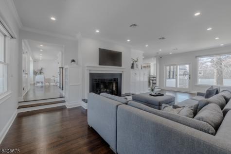 18 Woodside Road Springfield NJ 07081