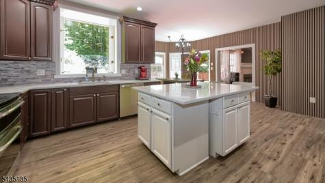 26 Stonehedge Drive Hardyston NJ 07460