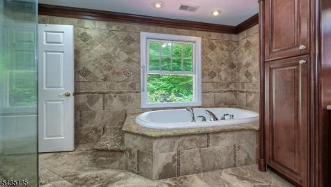 26 Stonehedge Drive Hardyston NJ 07460