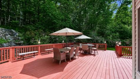26 Stonehedge Drive Hardyston NJ 07460