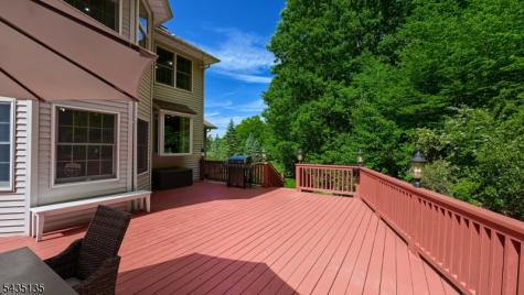26 Stonehedge Drive Hardyston NJ 07460