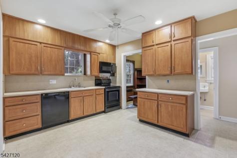 24 Wilton Terrace Verona NJ 07044