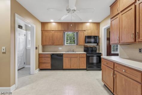 24 Wilton Terrace Verona NJ 07044