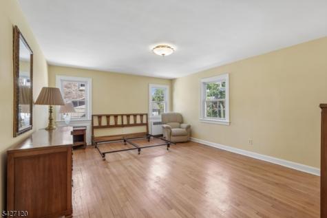 24 Wilton Terrace Verona NJ 07044