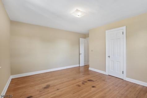 24 Wilton Terrace Verona NJ 07044