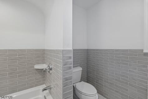 24 Wilton Terrace Verona NJ 07044