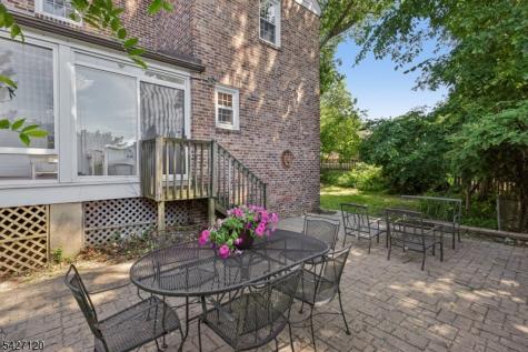24 Wilton Terrace Verona NJ 07044