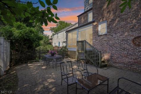 24 Wilton Terrace Verona NJ 07044