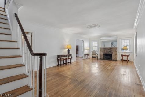 24 Wilton Terrace Verona NJ 07044