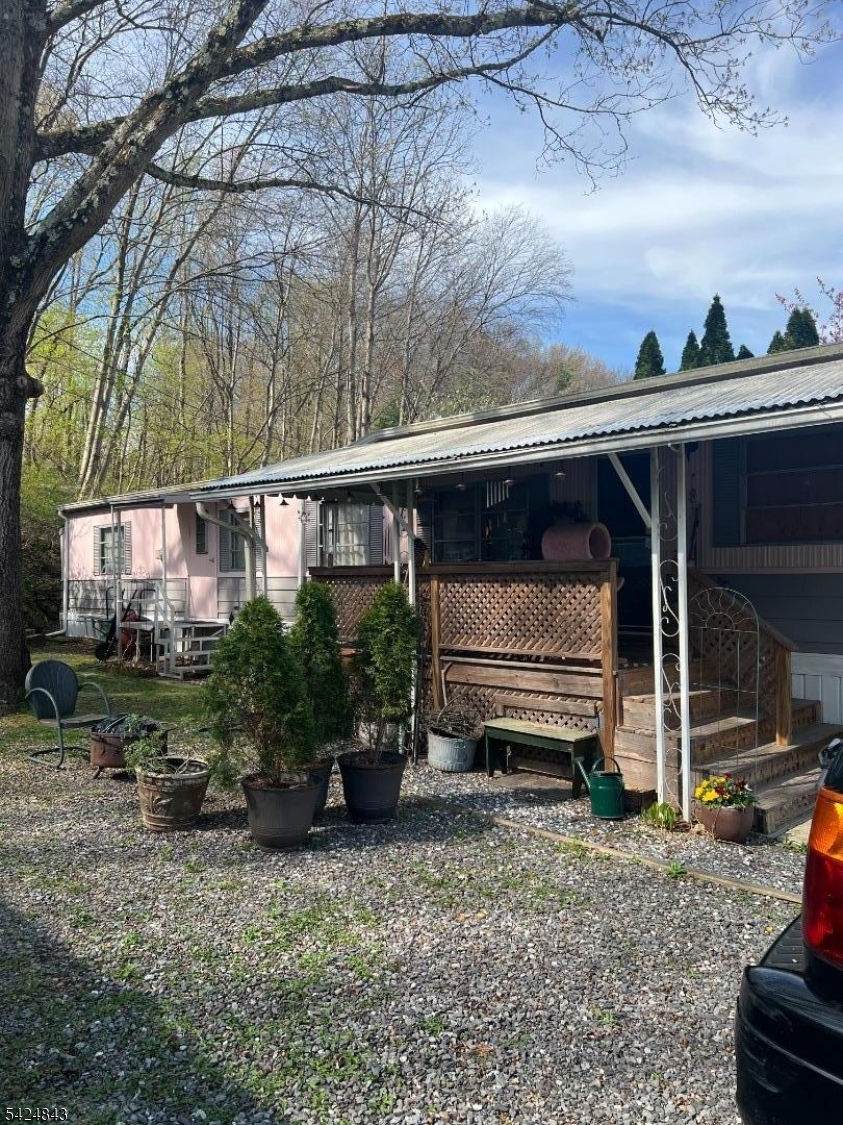 55 Back Street Oxford NJ 07863