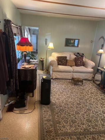 55 Back Street Oxford NJ 07863