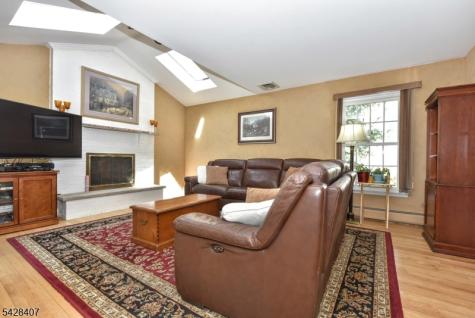 29 Cheryl Hills Drive Hawthorne NJ 07506