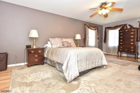 29 Cheryl Hills Drive Hawthorne NJ 07506