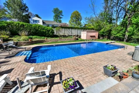 29 Cheryl Hills Drive Hawthorne NJ 07506