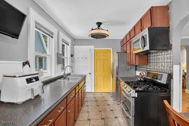59 Glenwood Avenue Bloomfield NJ 07003