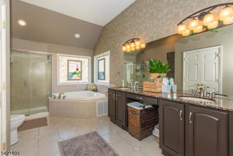 36 Roaring Brook Way West Milford NJ 07480