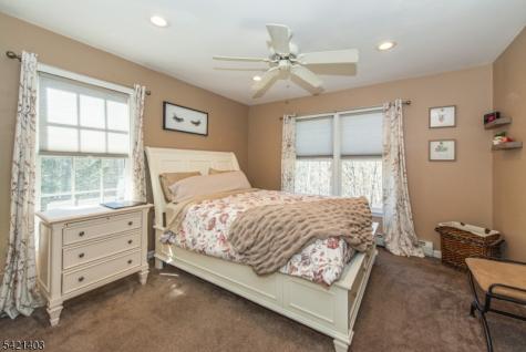 36 Roaring Brook Way West Milford NJ 07480