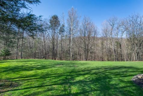 36 Roaring Brook Way West Milford NJ 07480