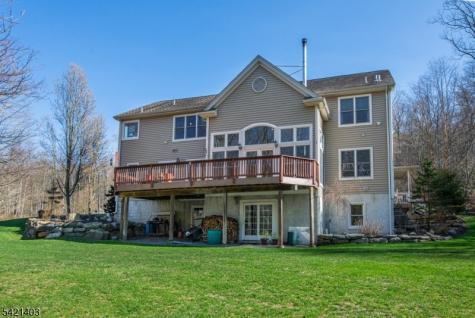36 Roaring Brook Way West Milford NJ 07480