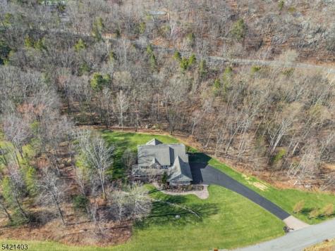 36 Roaring Brook Way West Milford NJ 07480