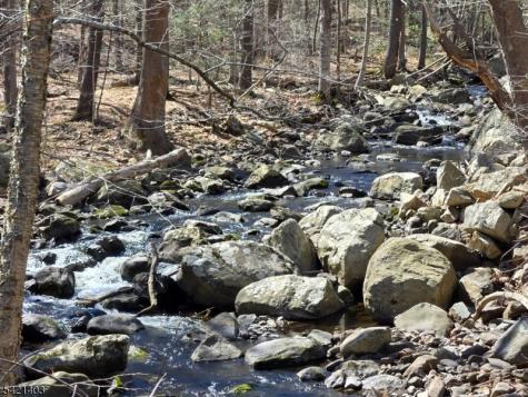 36 Roaring Brook Way West Milford NJ 07480