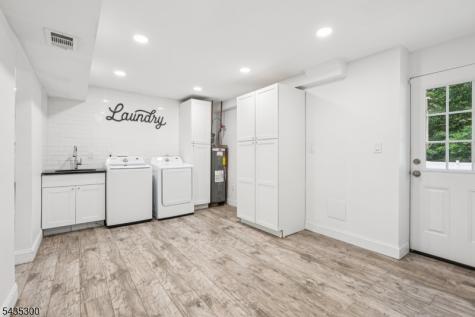 34 Oklahoma Trail Hopatcong NJ 07843