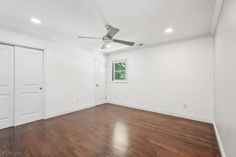 34 Oklahoma Trail Hopatcong NJ 07843
