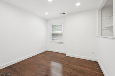 34 Oklahoma Trail Hopatcong NJ 07843