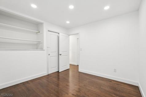 34 Oklahoma Trail Hopatcong NJ 07843