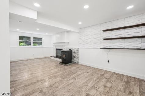 34 Oklahoma Trail Hopatcong NJ 07843