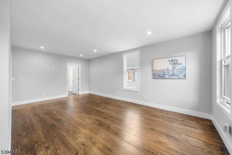 66 Leigh Street Clinton NJ 08809