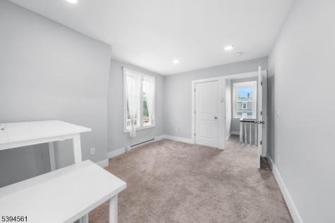 66 Leigh Street Clinton NJ 08809