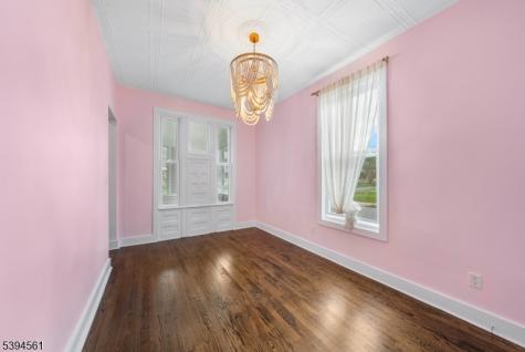 66 Leigh Street Clinton NJ 08809